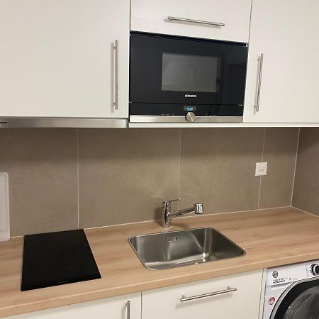 Studio Neuf Meuble Et Equipe Pres D'Autoroute. Apartamento Giez Exterior foto