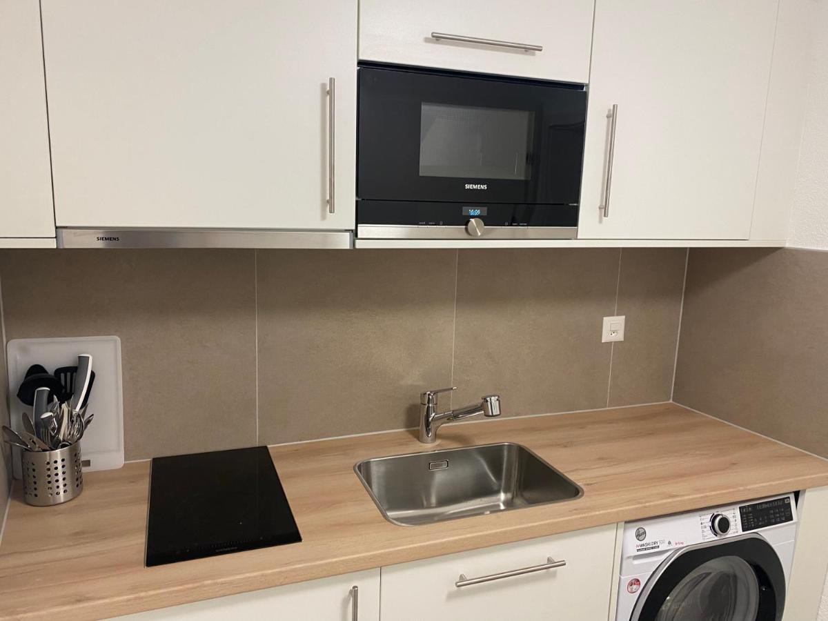 Studio Neuf Meuble Et Equipe Pres D'Autoroute. Apartamento Giez Exterior foto